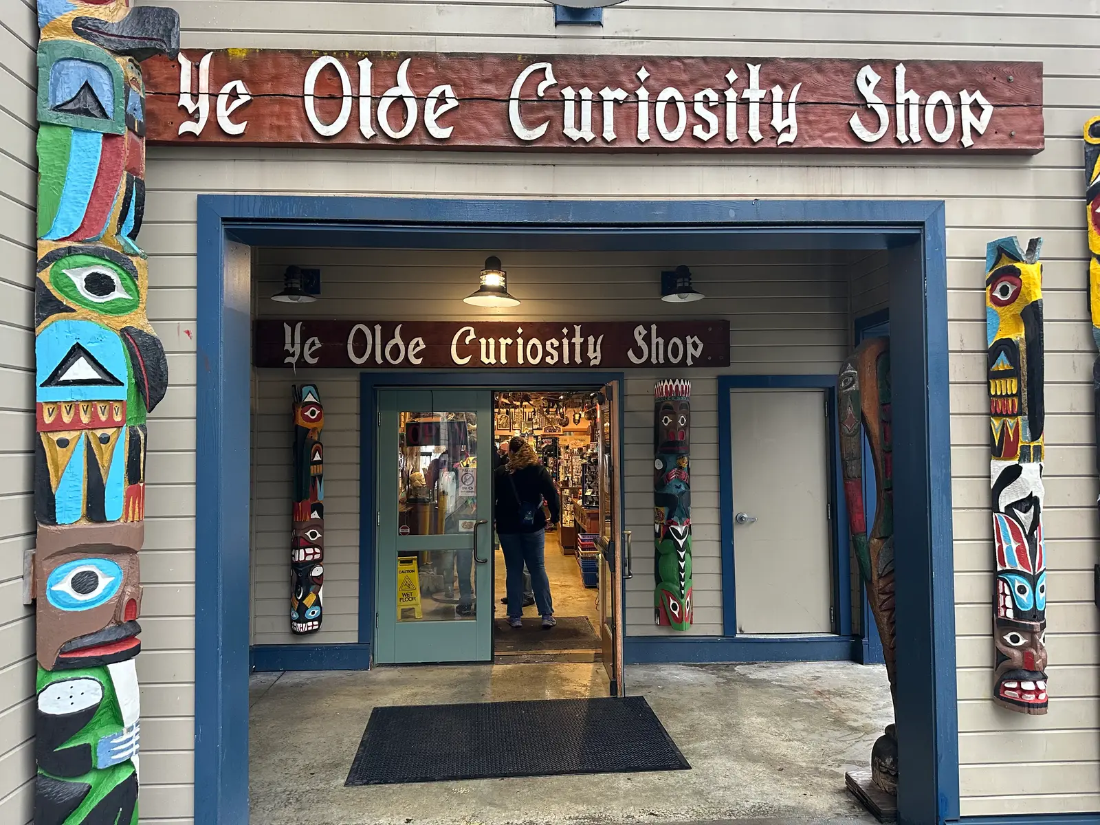 Ye Olde Curiosity Shop — culture and community site in the Pacific Northwest